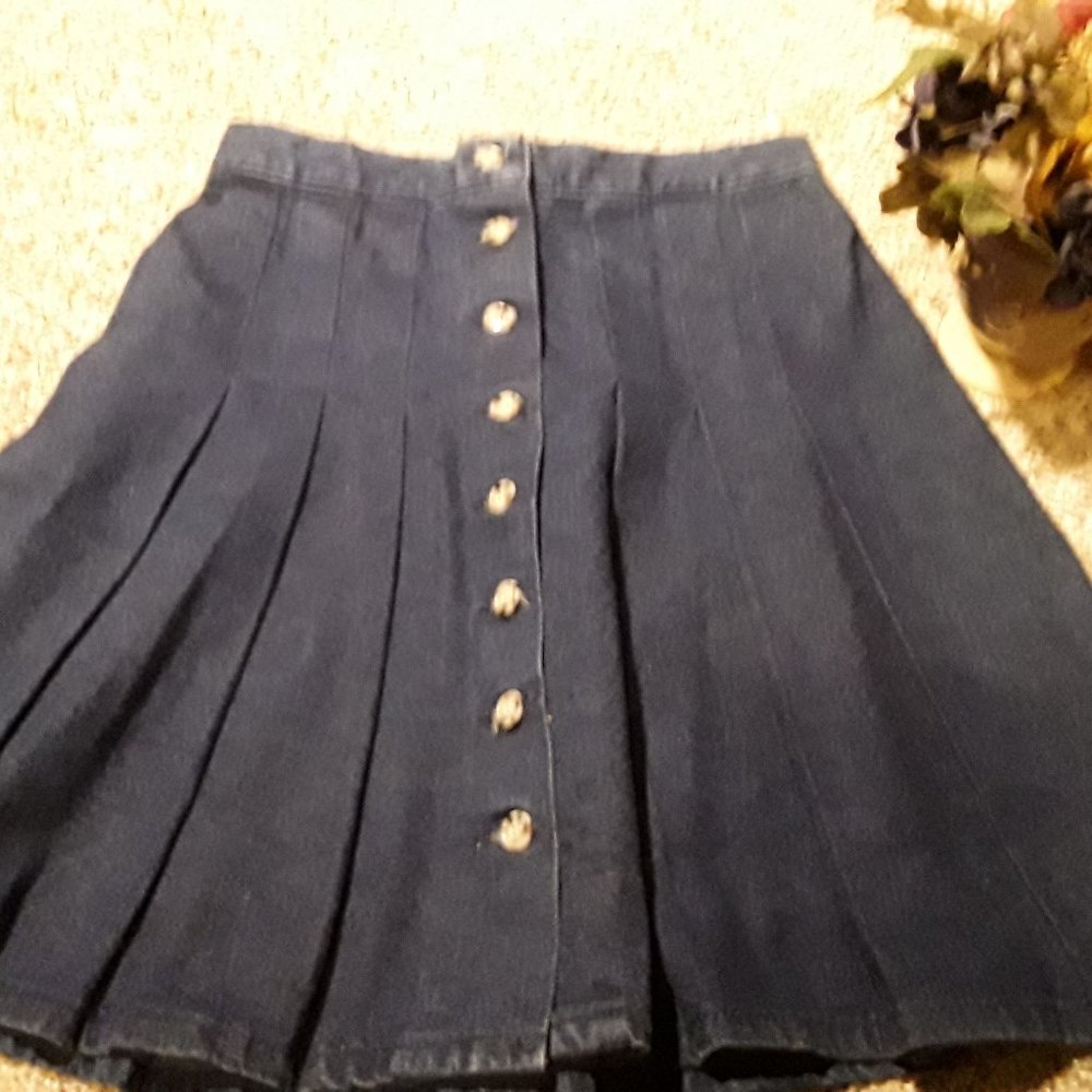 Denim pleated short skirt by Stuffed Shirt, Jr. Size 5/6